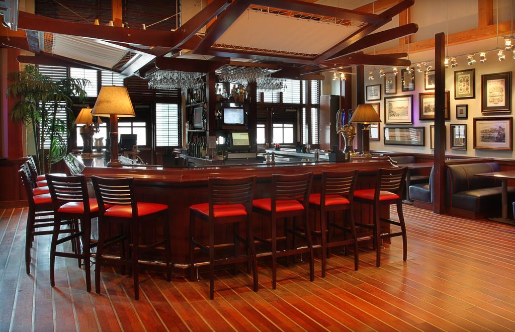 Morgantown Marriott At Waterfront Place Restaurant photo